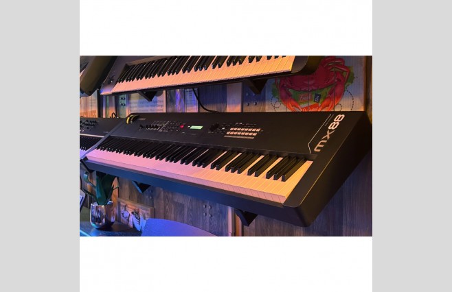 Yamaha MX88 Synthesizer, Used (SN:BBCN01019) - Image 4